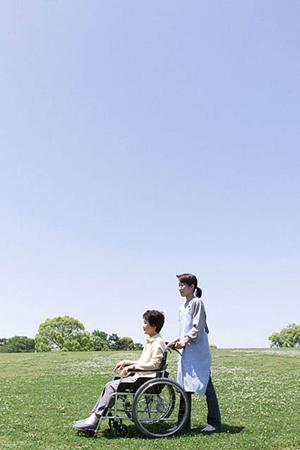 八重歯矯正を迅速にスムーズに行う歯科医