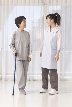 セラミック矯正で美しい歯並びを